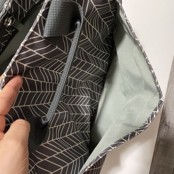 Skip Hop Duo Double Signature Diaper Bag Messenger Tote Gray Chevron 16x15x3.5" - Picture 5 of 8